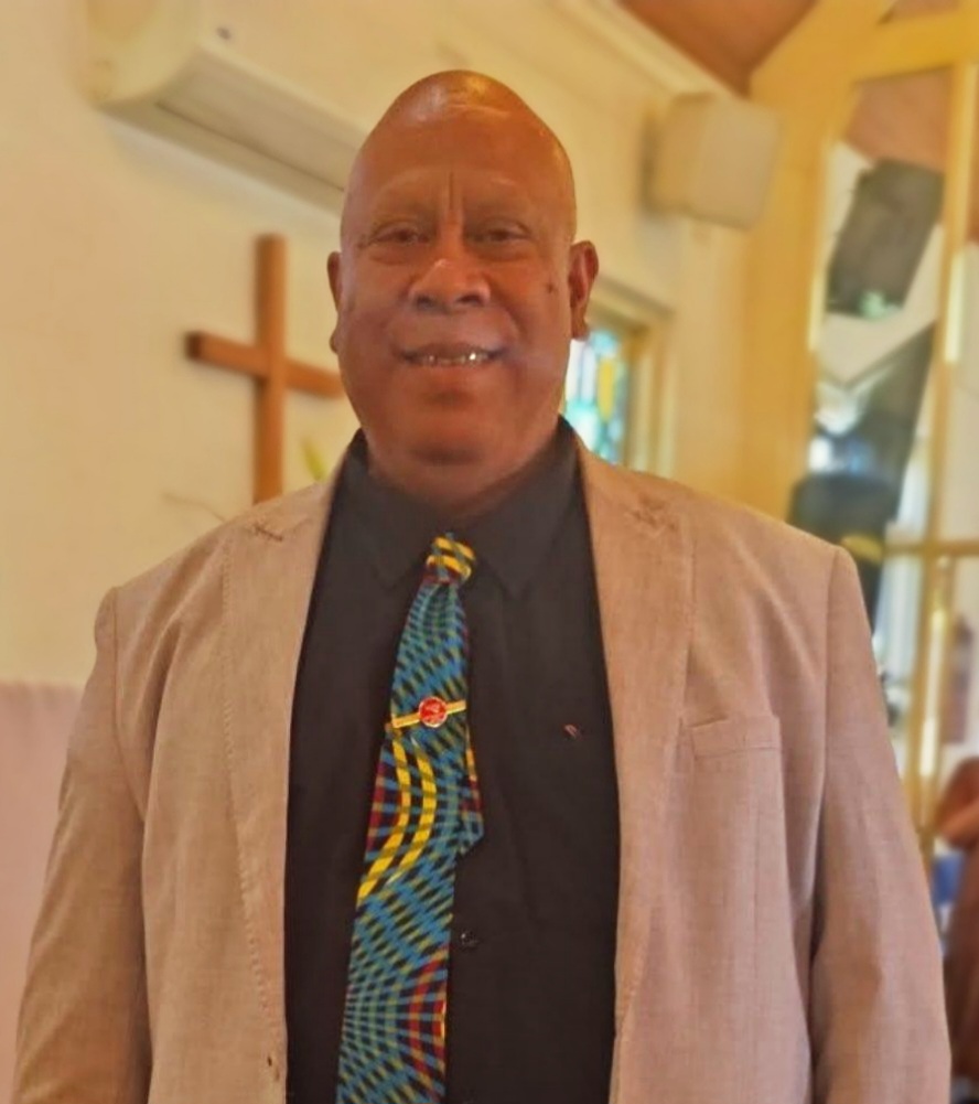 Our minister, Rev Dr Kamaloni Ma'umalanga Tu'iono